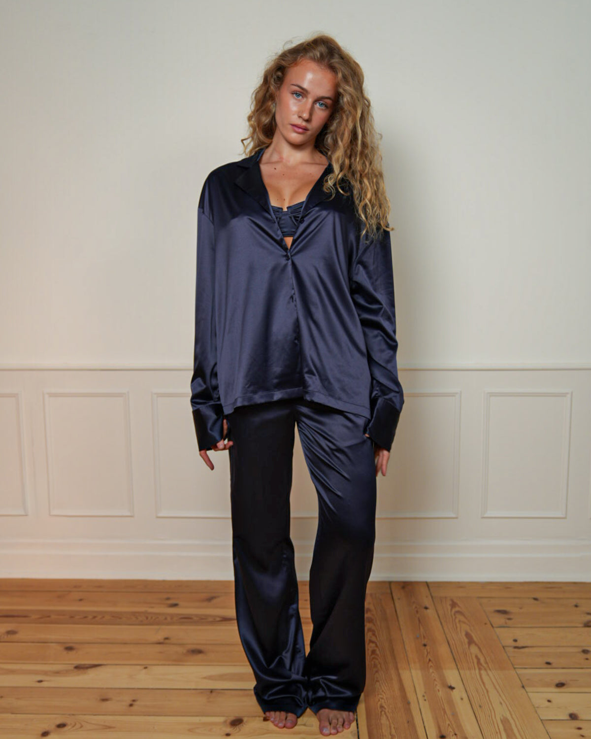 Relaxed fit satin shirt